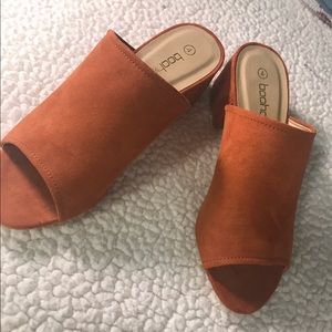 Brown Mules
